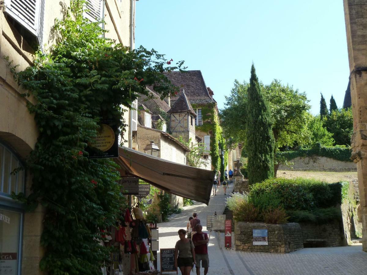 Appartement Centre Medieval Le Boudoir De Marie Sarlat-la-Caneda Exterior photo